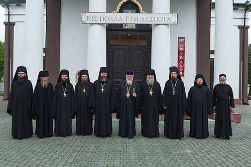 Mnisi w  Klasztorze Jabłeczna